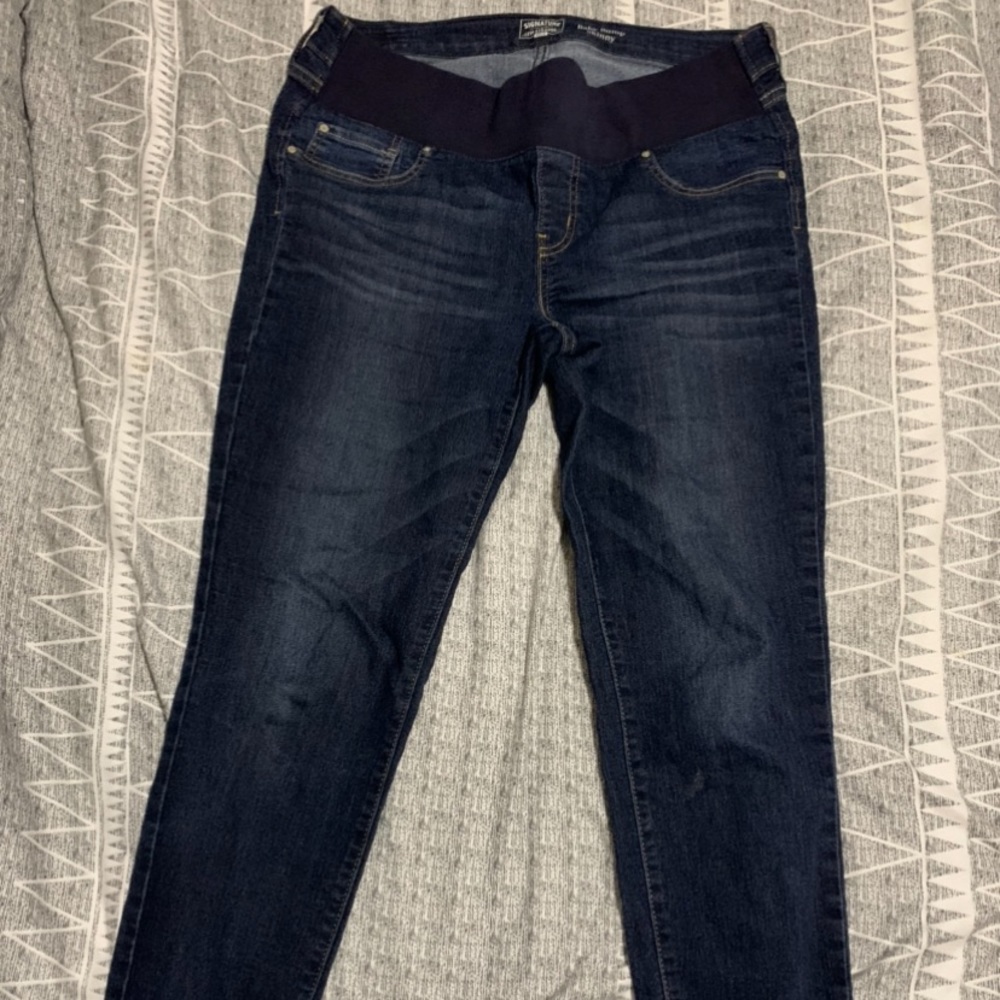 Levi’s Maternity Jeans